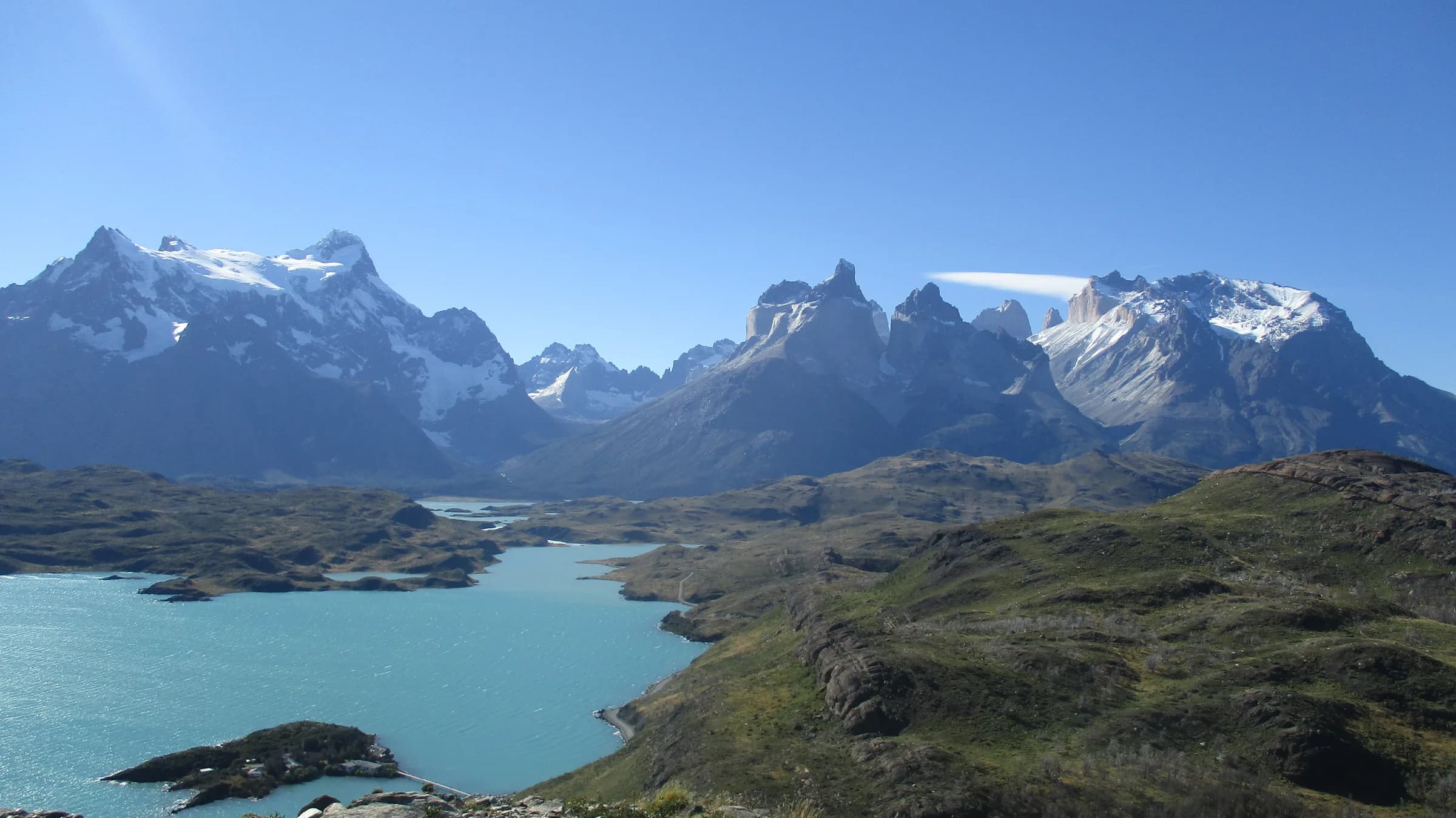 Cuernos del Paine and Lago Pehoé seen from Mirador Cóndor, Torres del Paine
